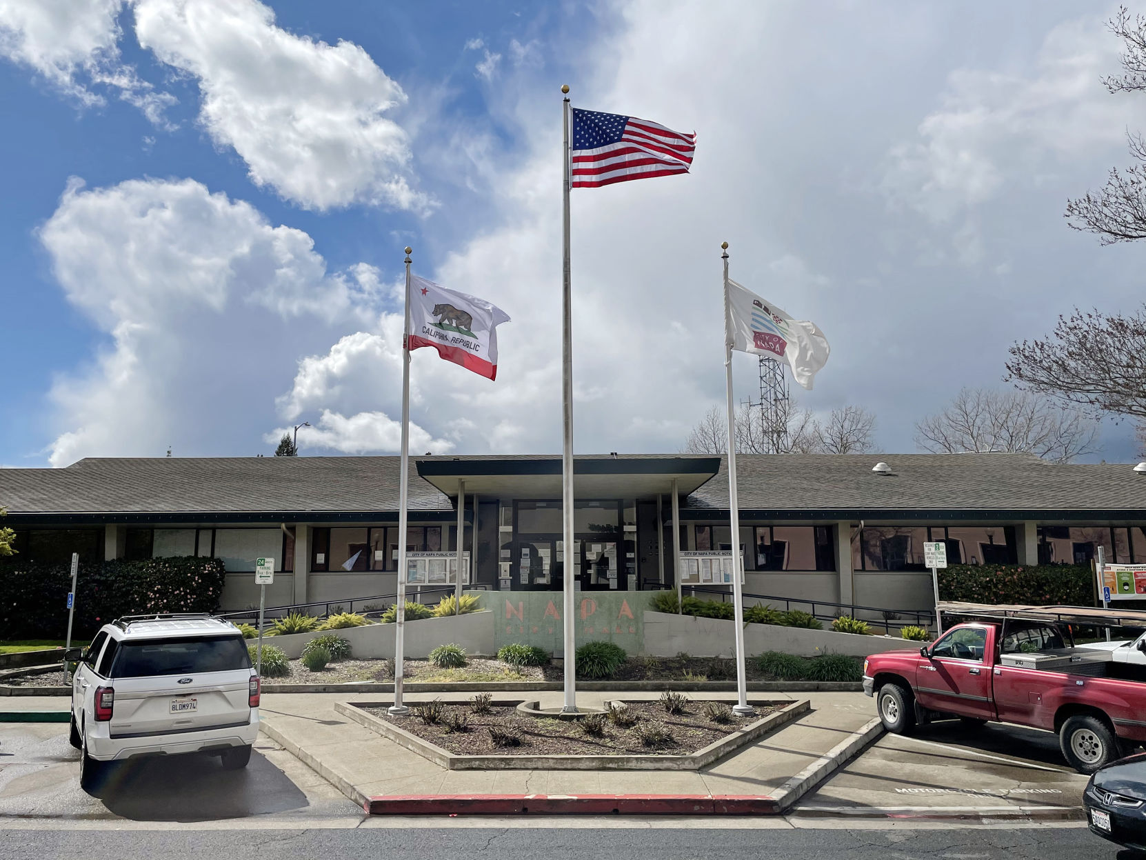 Napa City Hall flagpoles